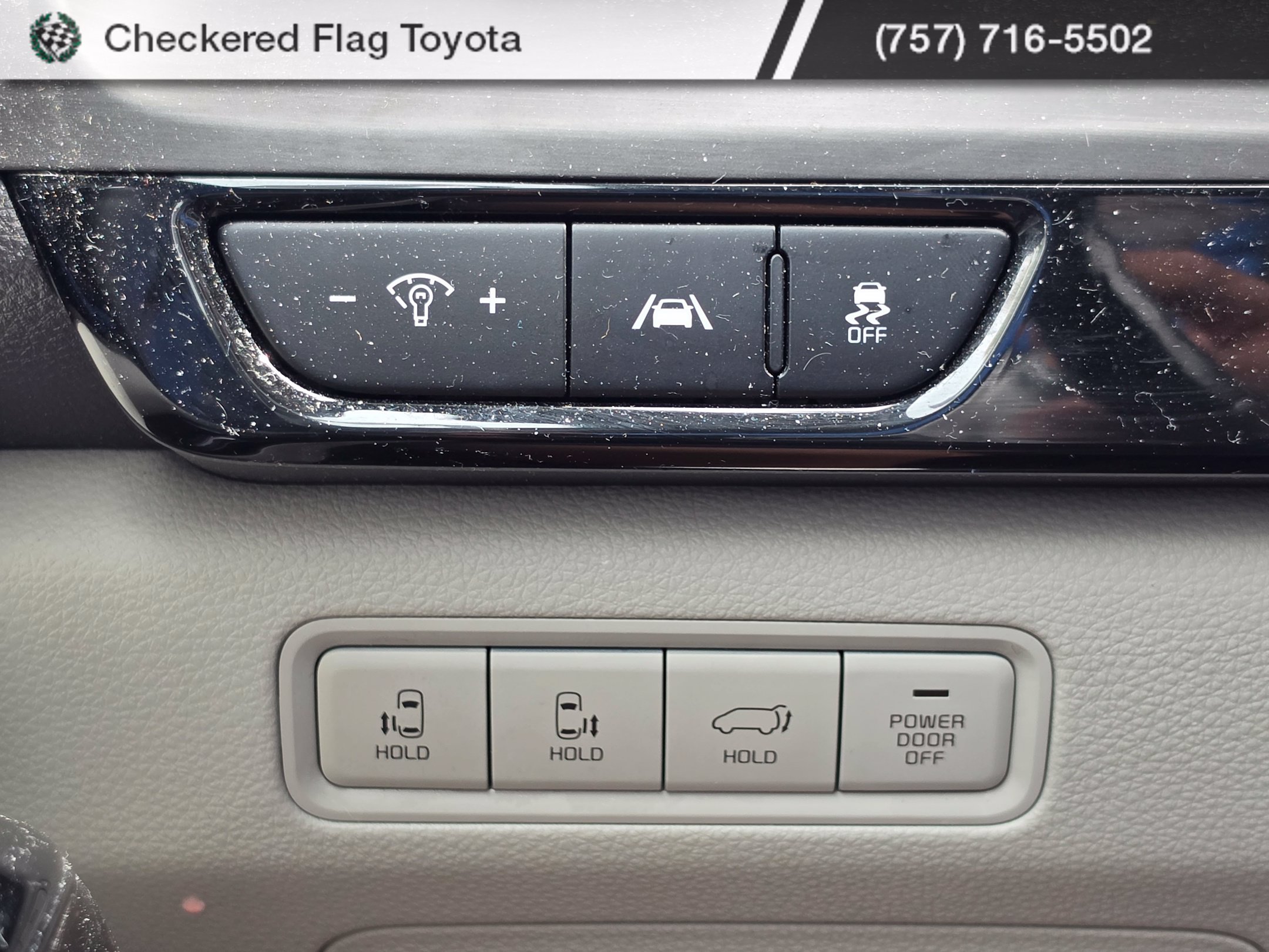 Used 2022 Ceramic Silver Kia EX image 10