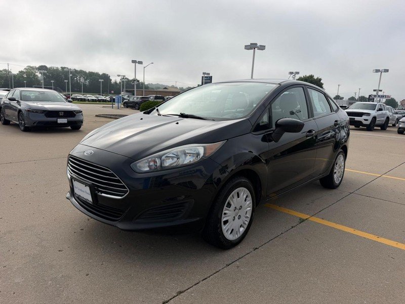 Used 2019 Shadow Black Ford S image 5