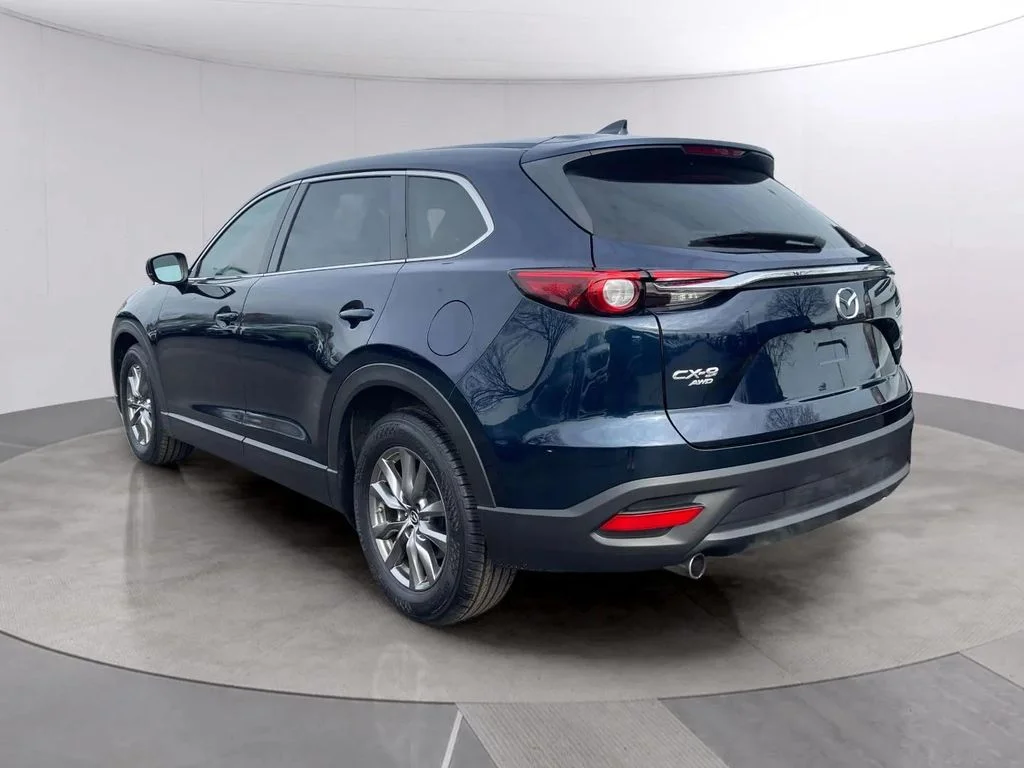 Used 2018 Deep Crystal Blue Mica Mazda Sport image 3