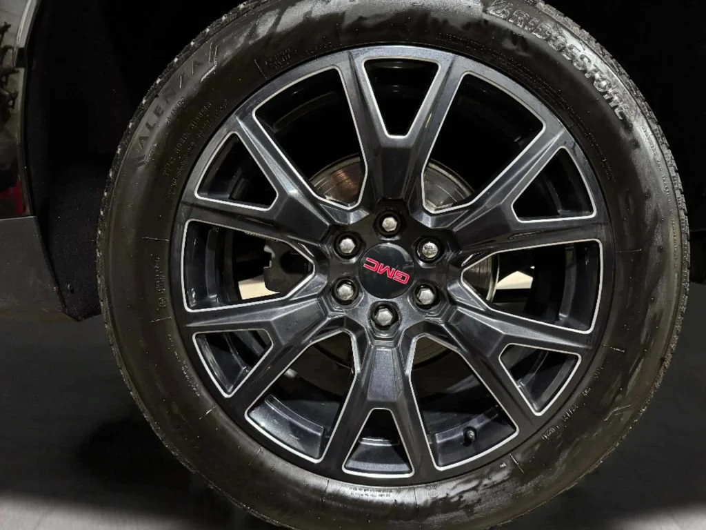 2024 GMC Yukon XL SLT - Photo 31