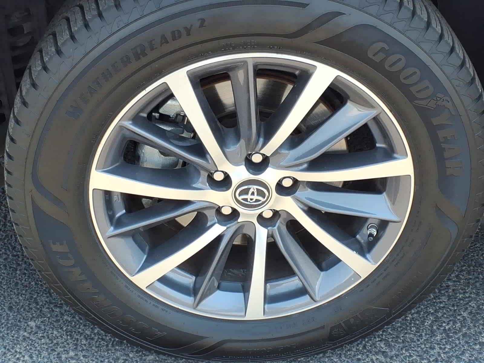 Used 2017 Blizzard Pearl Toyota XLE image 12