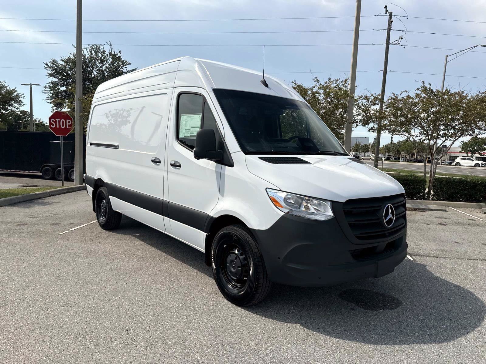 New 2026 Arctic White Sprinter Cargo 144 WB image 6