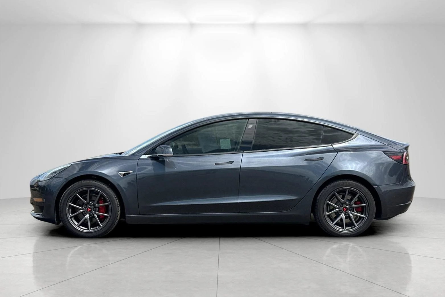 Used 2020 Gray Tesla Standard image 6