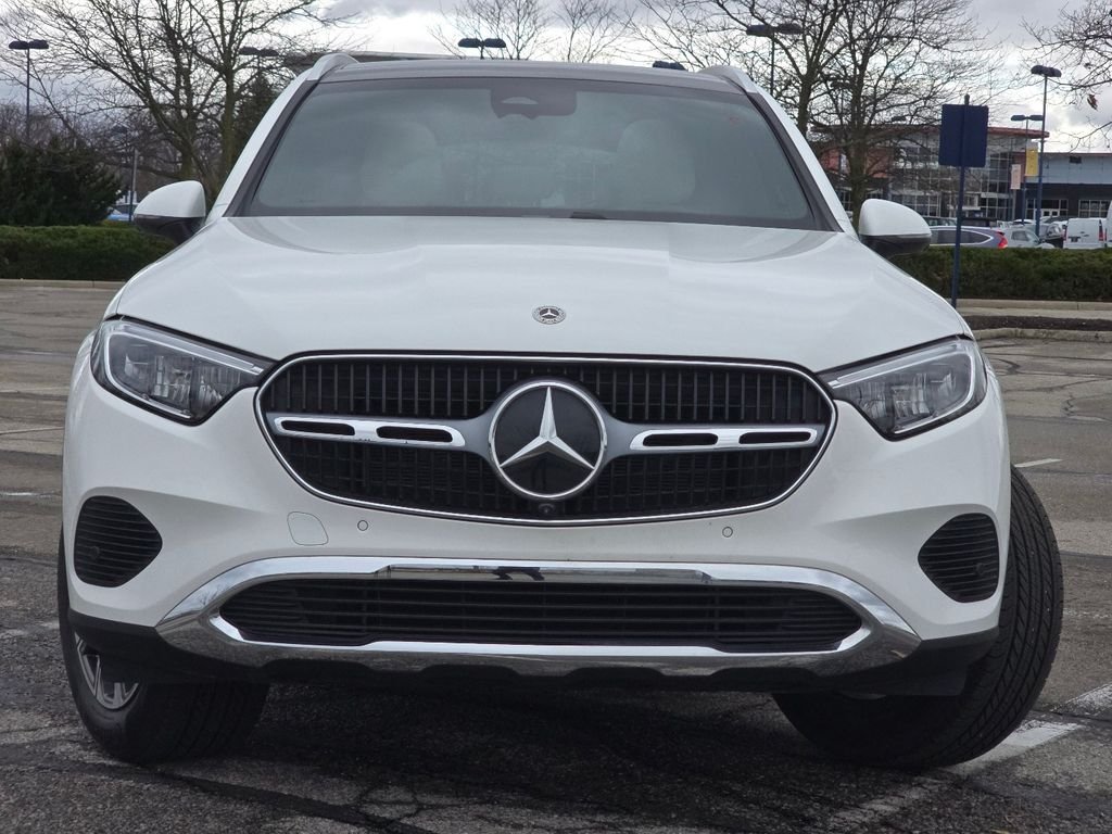 Certified Used 2026 Polar White Mercedes-Benz GLC 300 image 13