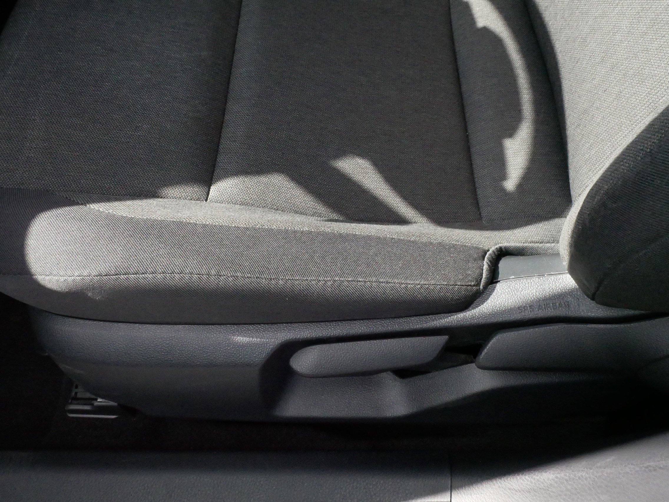 2025 Toyota Camry LE - Photo 20