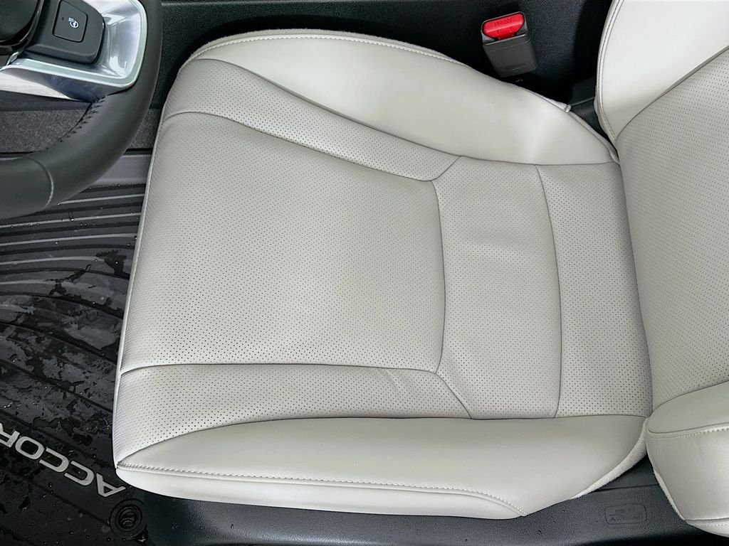 New 2026 Urban Gray Pearl Honda Touring image 19