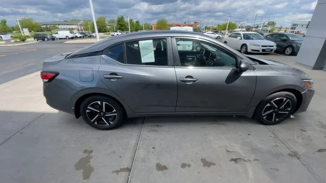 Used 2025 Gray Nissan SV image 3