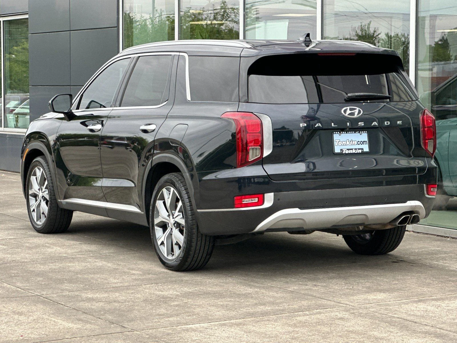 Used 2021 Moonlight Cloud Hyundai SEL image 5