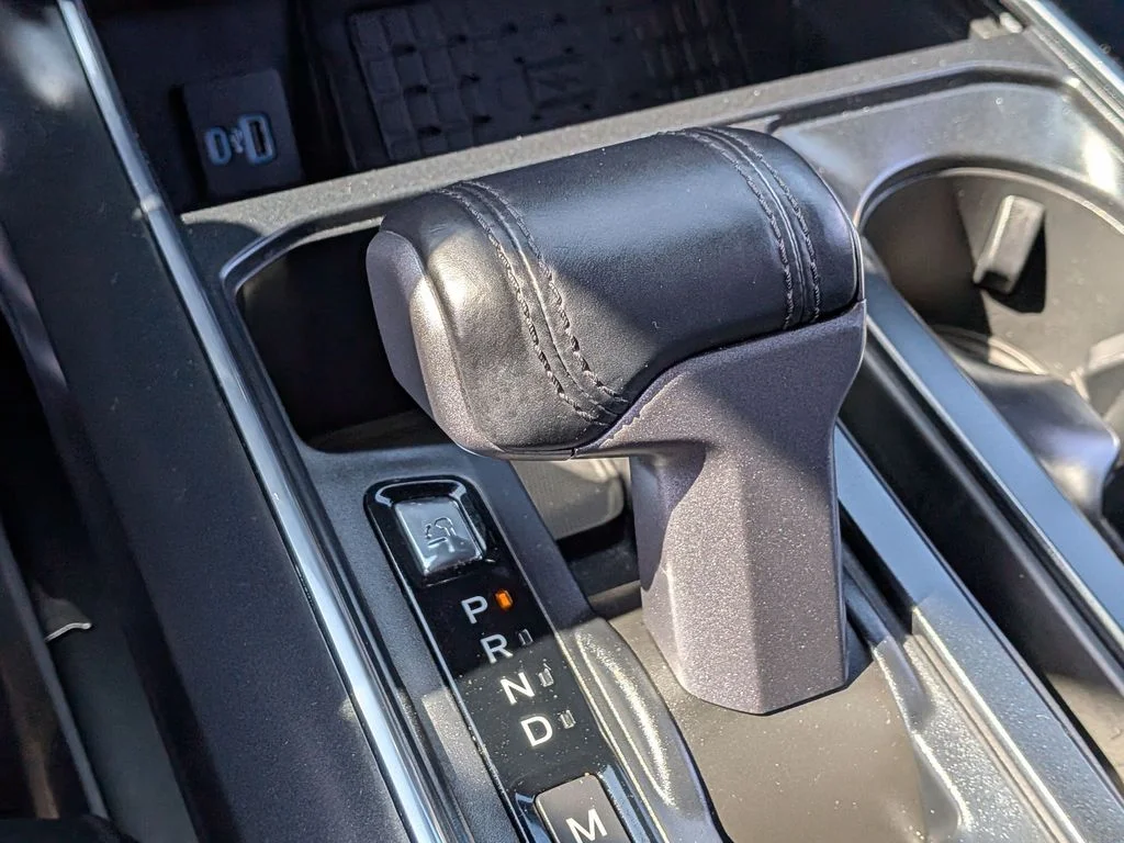 Used 2023 White Ford Raptor image 10