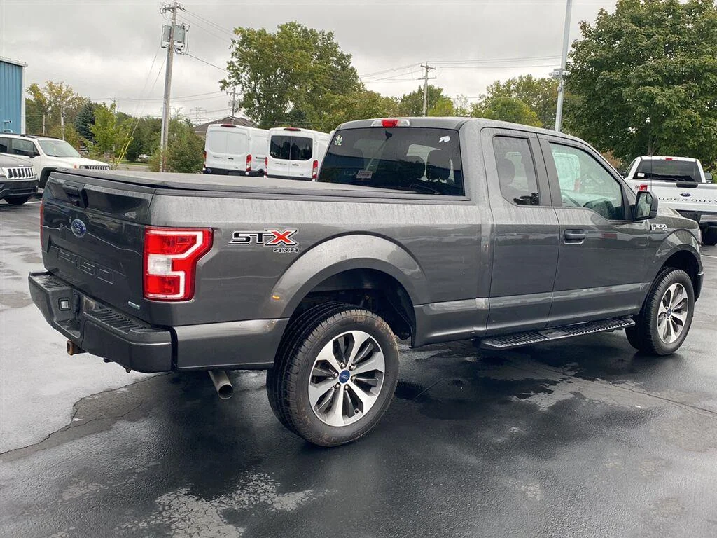 Used 2020 Magnetic Ford XL image 10