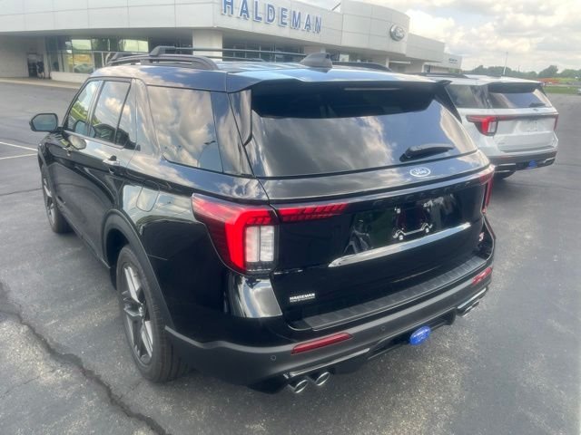 New 2026 Agate Black Metallic Ford ST image 28