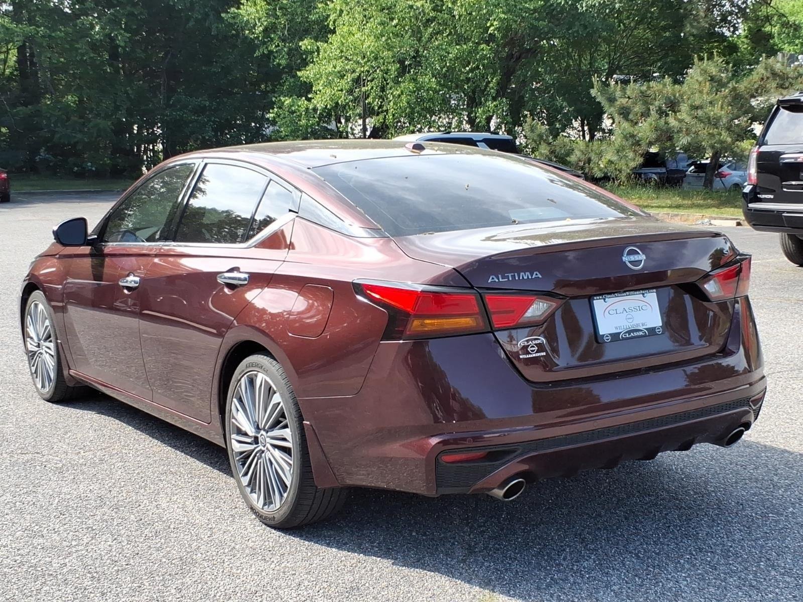 Used 2024 Garnet Pearl Metallic Nissan 2.5 SL image 9