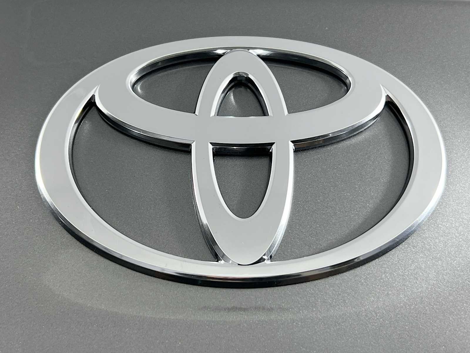 2026 Toyota Camry — photo 19