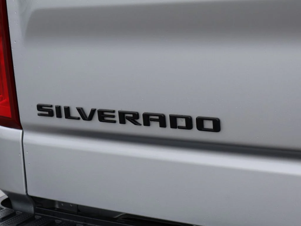 Used 2021 Silver Chevrolet LT Trail Boss image 8