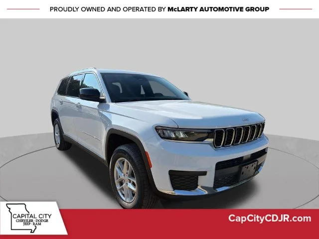 New 2026 Bright White Clear-Coat Exterior Paint Jeep Laredo X image 1