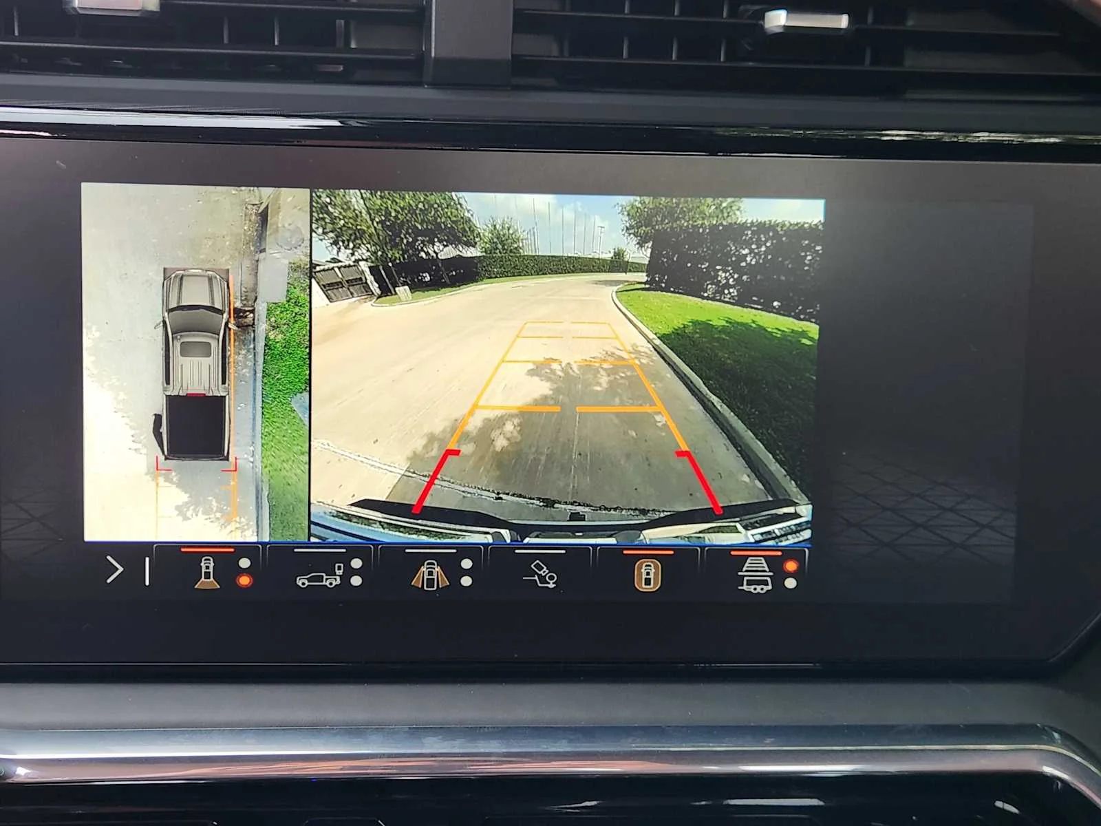 Used 2025 Sterling Metallic GMC Denali Ultimate image 15