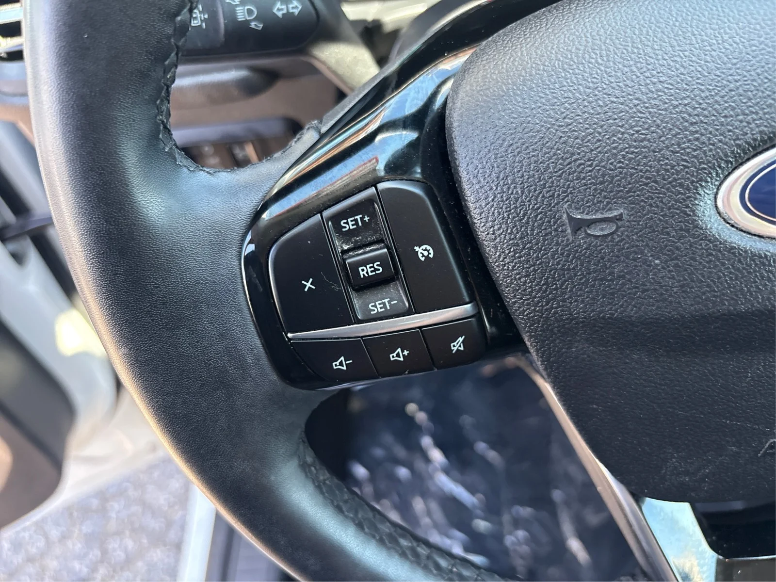 Certified Used 2022 White Ford SEL image 22