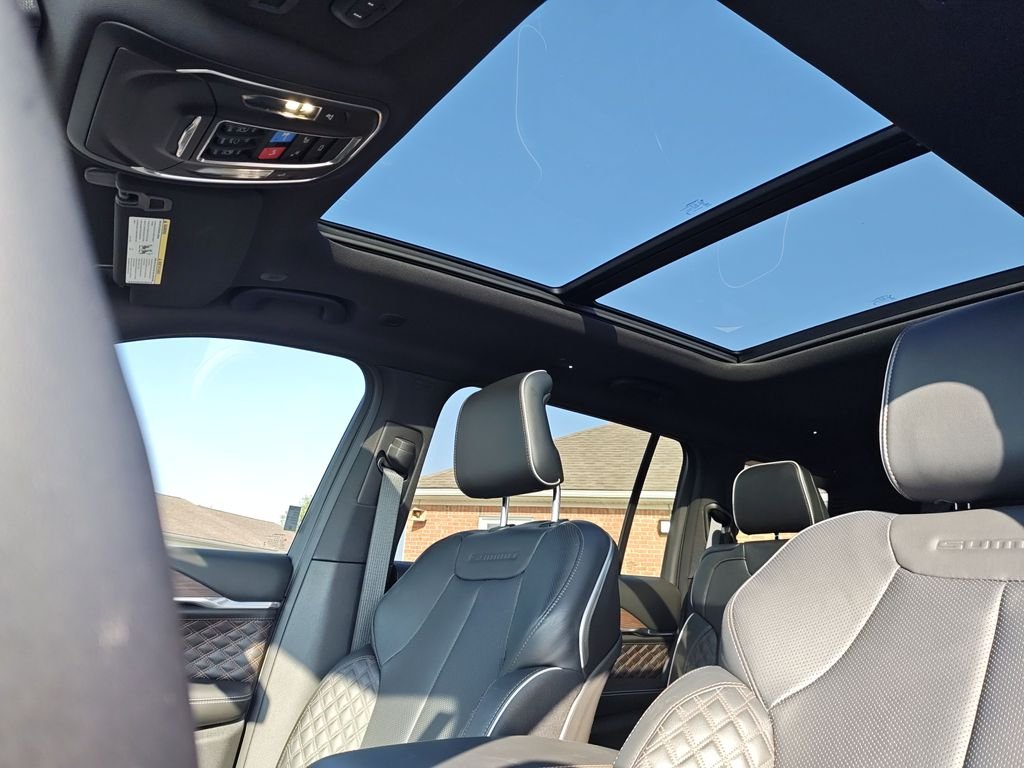 Used 2025 Gray Jeep Summit image 24