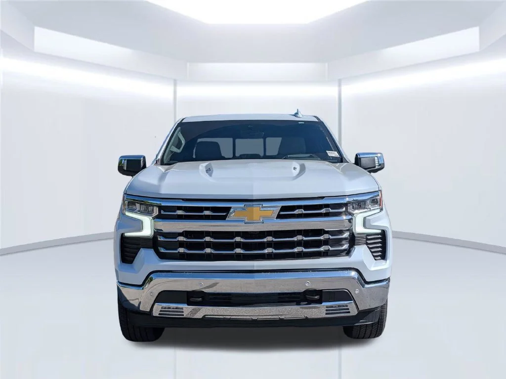 New 2026 Polar White Tricoat Chevrolet LTZ image 10