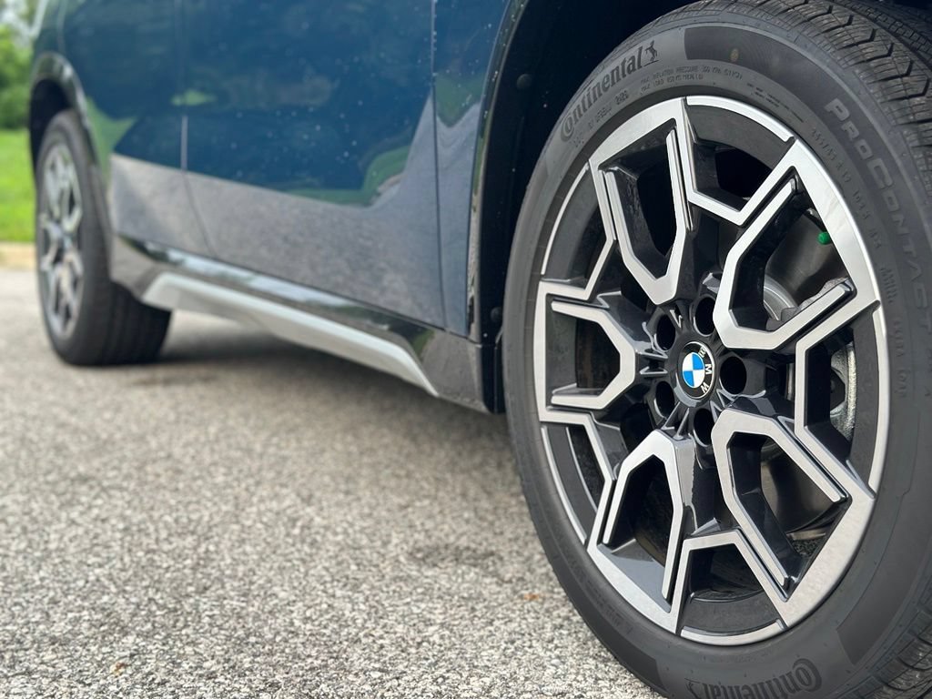 New 2027 Night Dusk Blue Metallic BMW  image 8