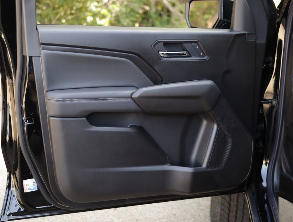 New 2026 Onyx Black GMC Elevation image 26