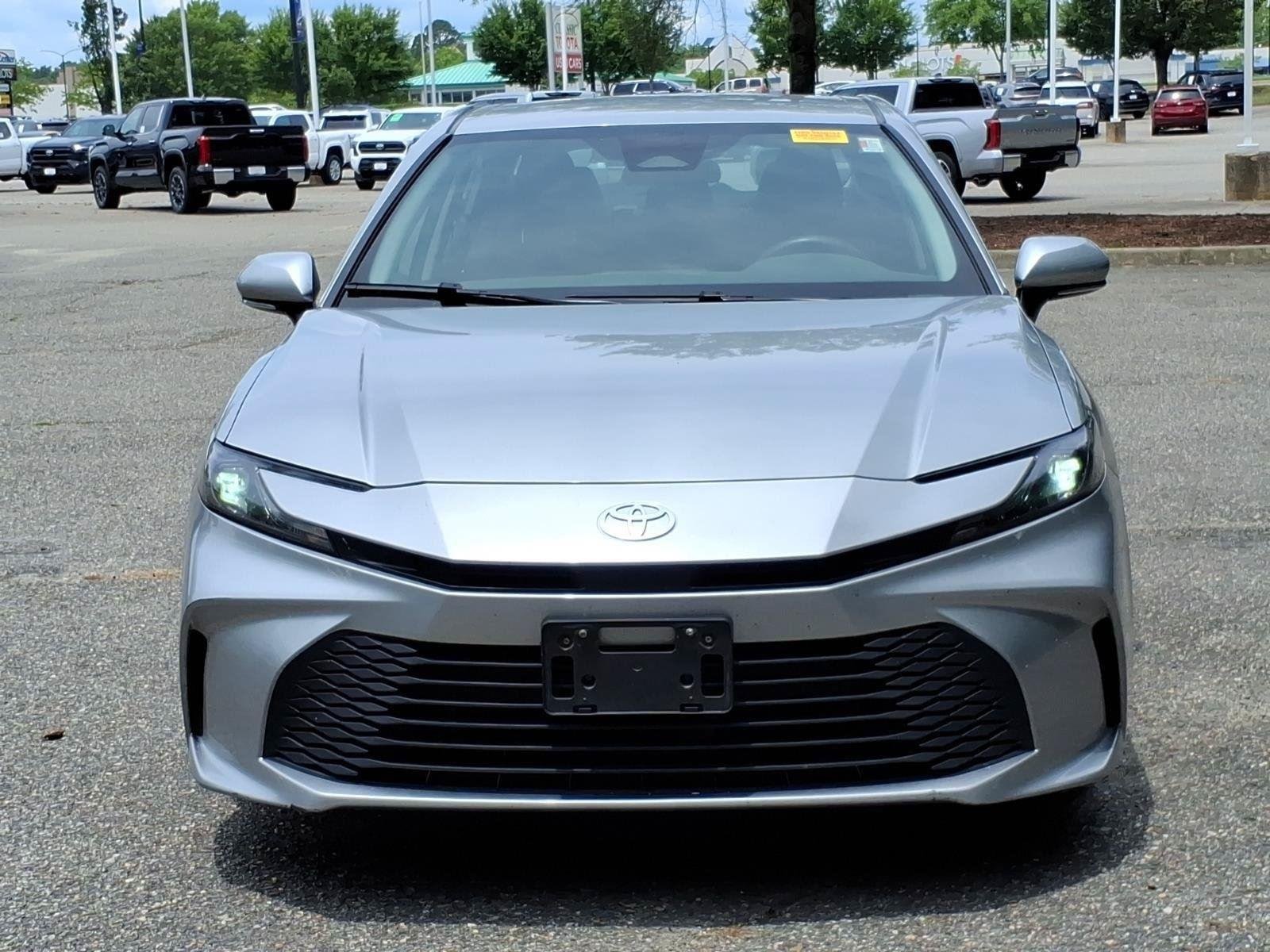 Used 2025  TOYOTA  image 2