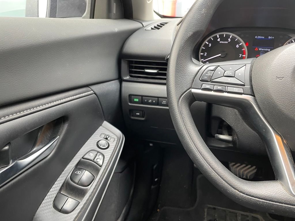 Used 2022 Gray Nissan S image 12