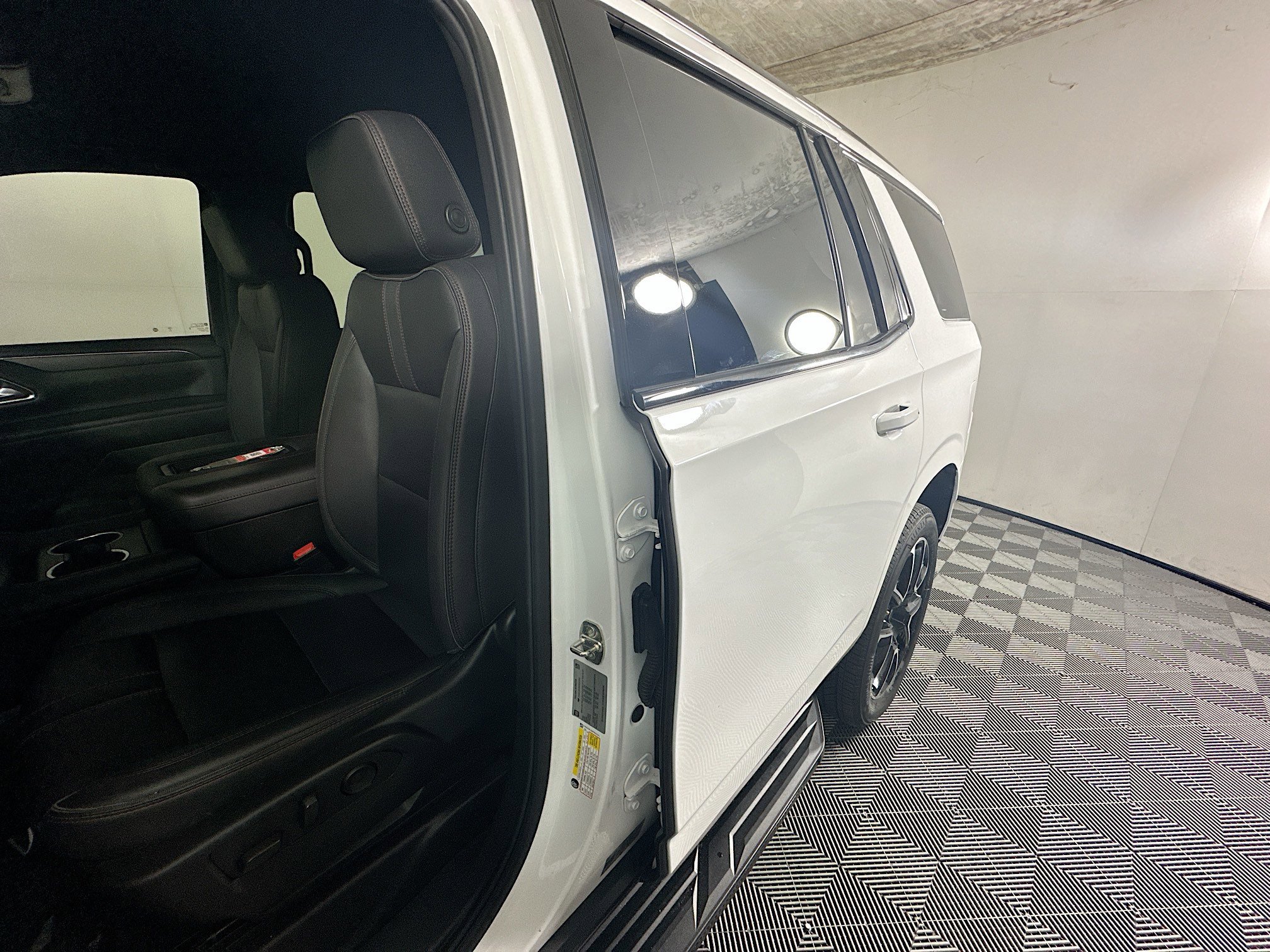 Used 2023 Summit White Chevrolet RST image 12