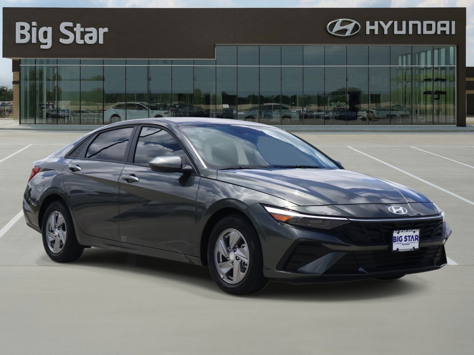 Used 2026 Amazon Gray Hyundai SE image 6
