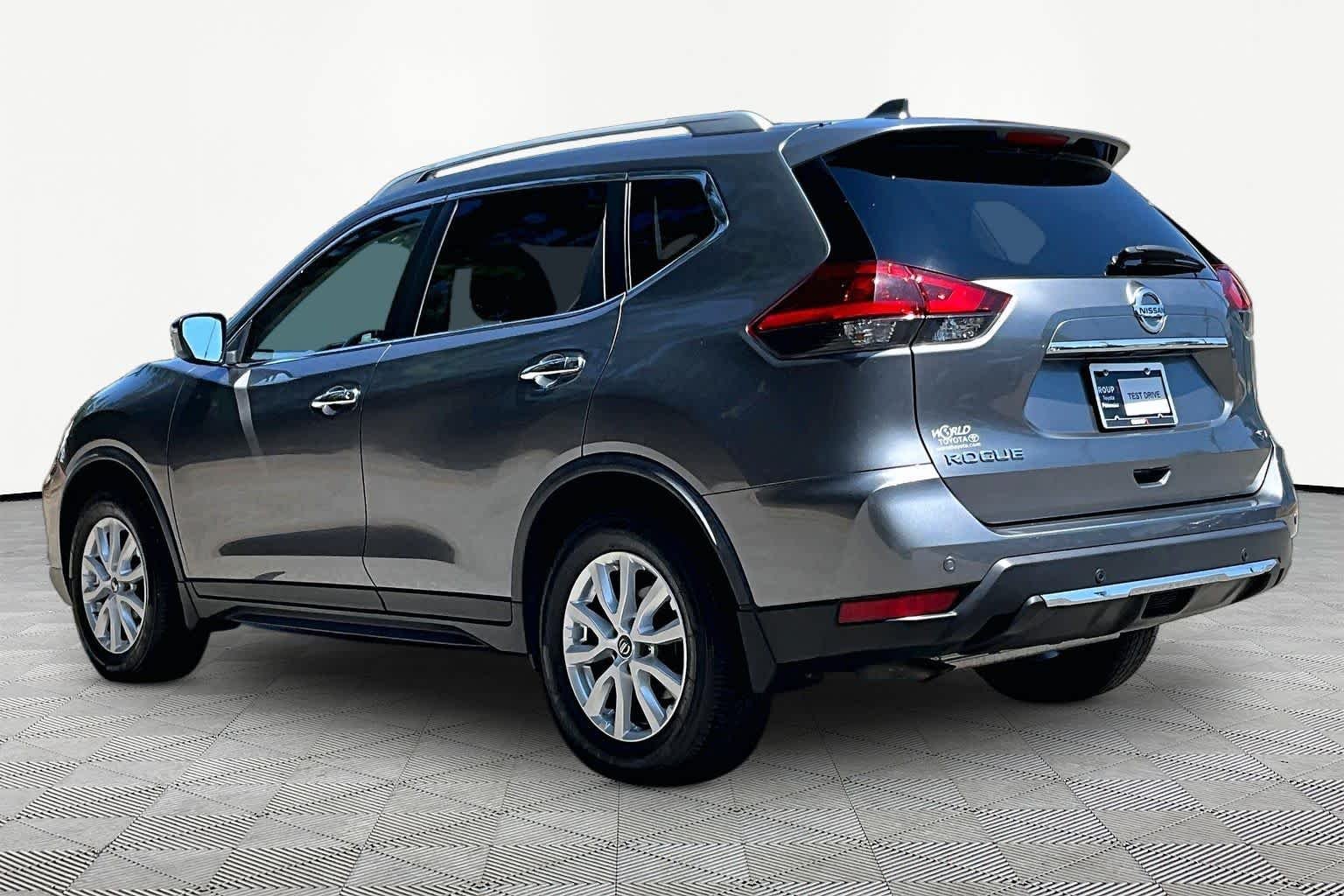 Used 2019 Gun Metallic Nissan SV image 12