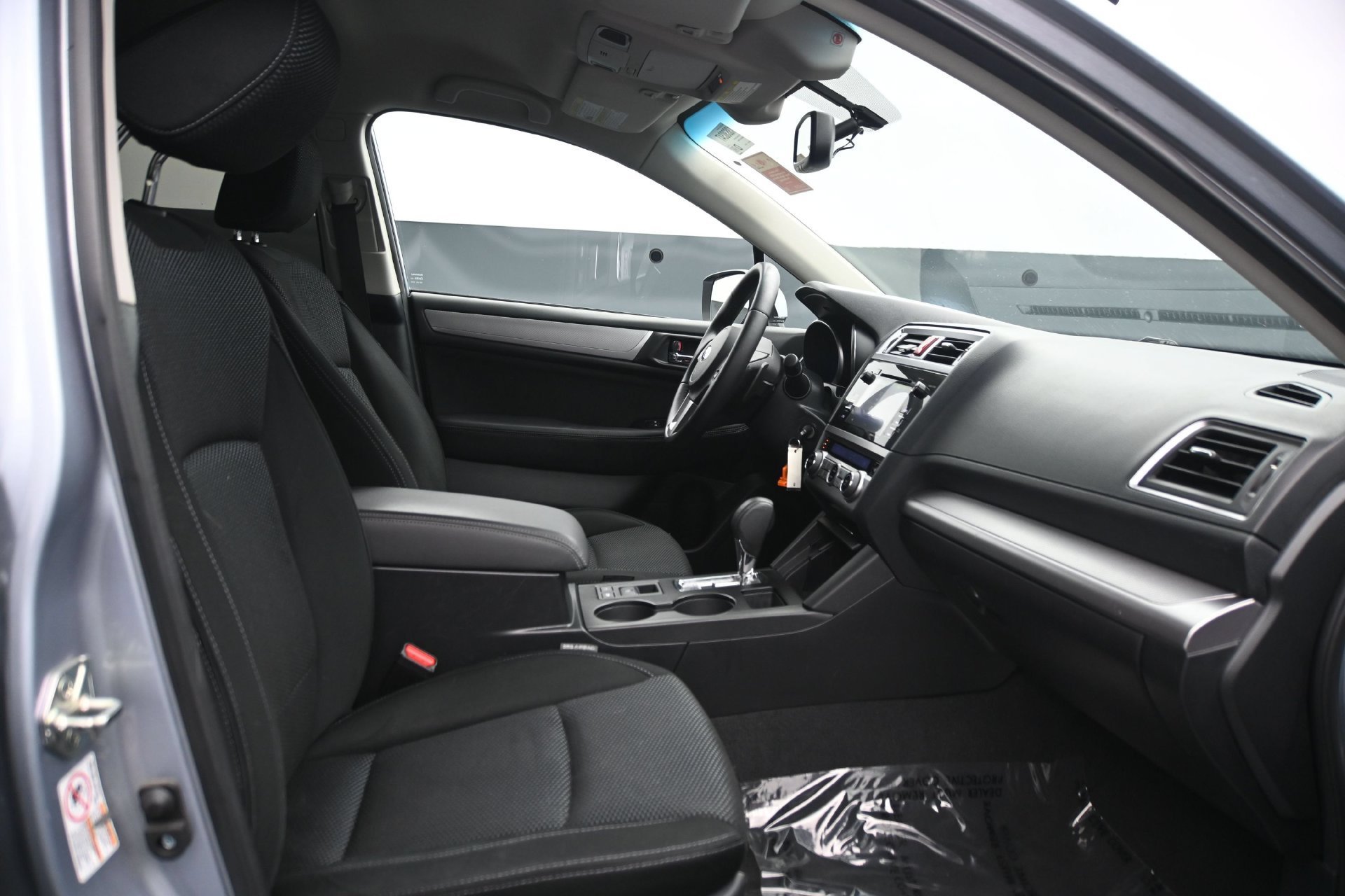 Used 2015 Ice Silver Metallic Subaru 2.5i Premium image 13