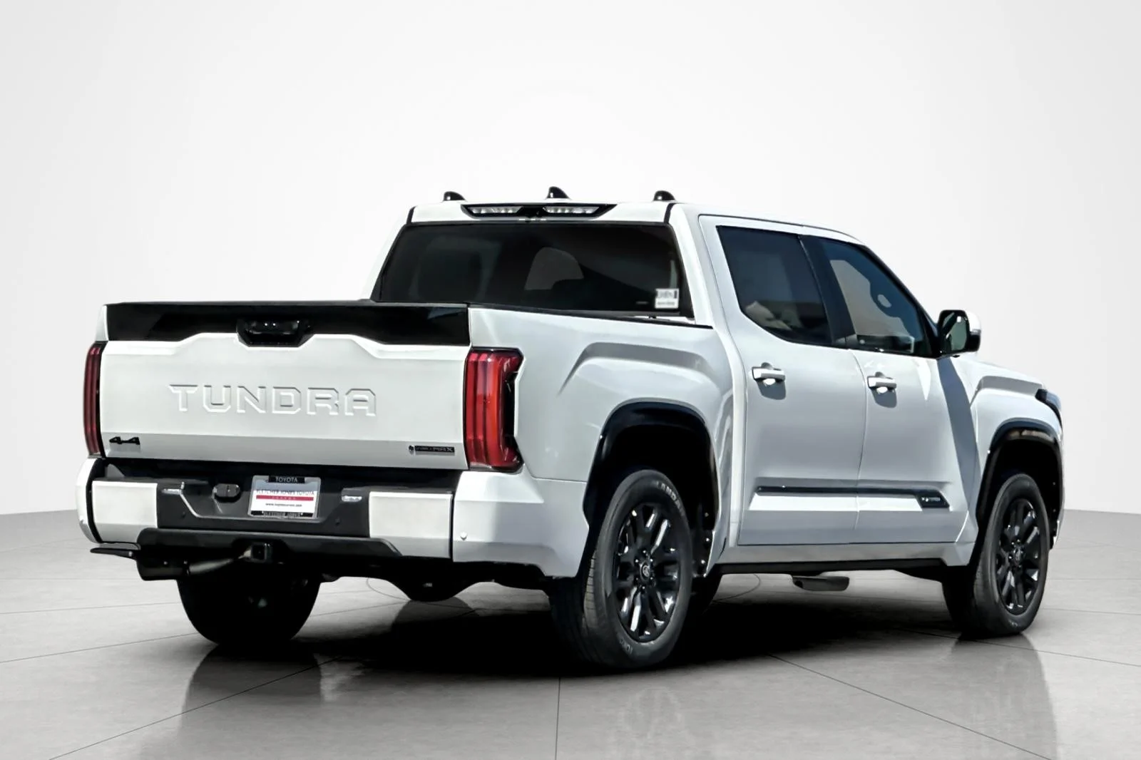 New 2026 Wind Chill Pearl <sup>1</sup> Toyota Tundra Platinum image 5