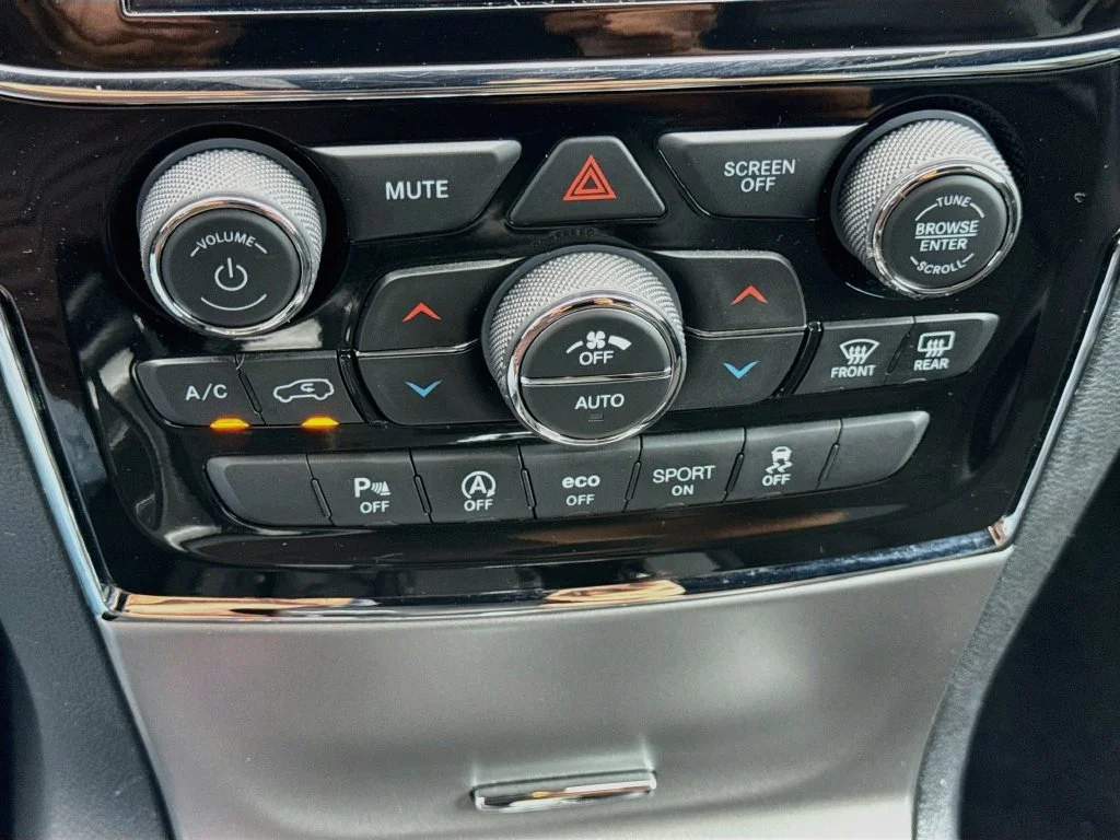 Used 2021 Black Jeep Laredo X image 16