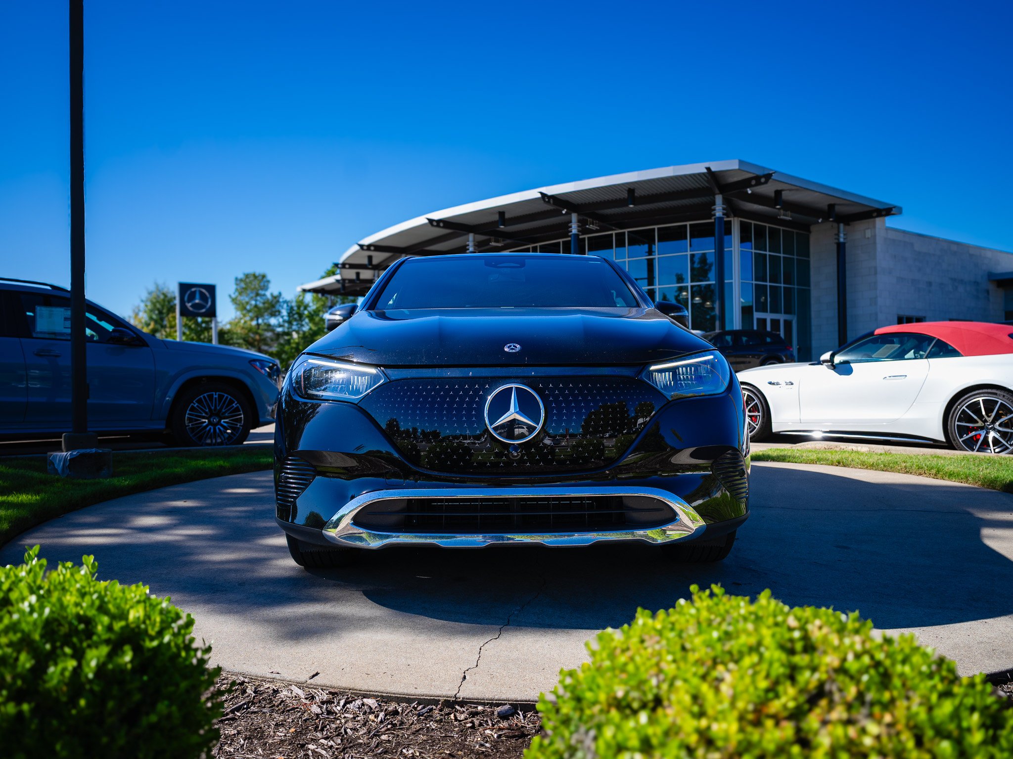 Used 2023 Obsidian Black Mercedes-Benz 350 SUV image 2