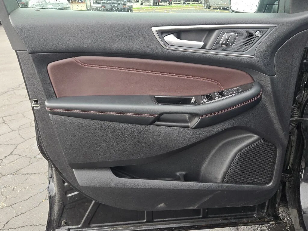Used 2020 Black Ford Titanium image 21