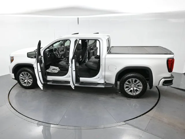 Used 2019 WHITE FROST TRICOAT GMC Denali image 41