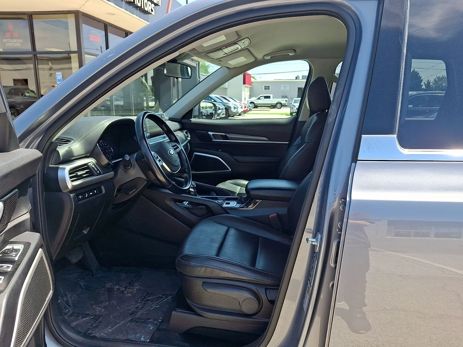 Used 2020 Silver Kia LX image 13