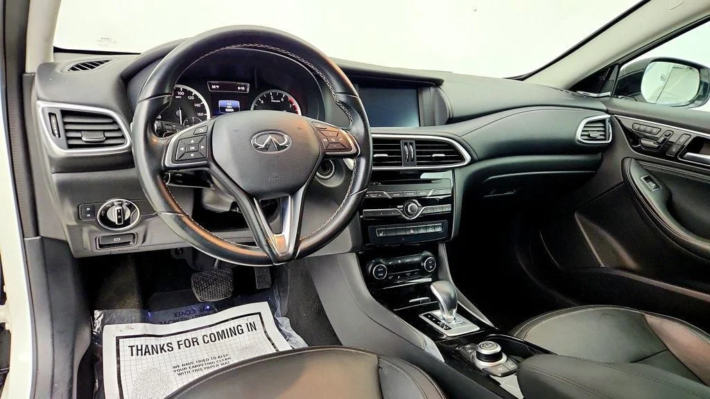 Used 2018 Majestic White INFINITI 2018.5 ESSENTIAL AWD image 12