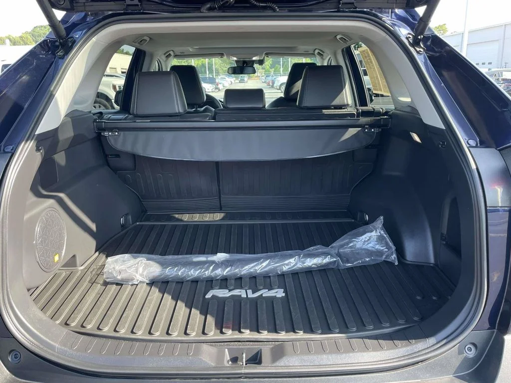 Certified Used 2024  Toyota XLE Premium image 12