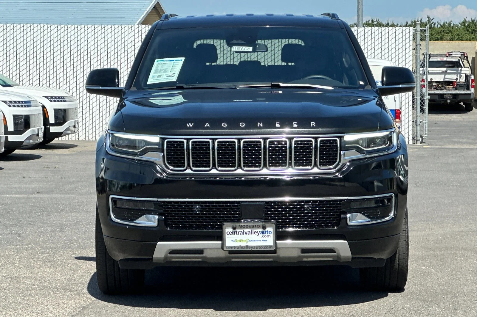 Certified Used 2024 Diamond Black Crystal Pearlcoat Jeep Series II image 9