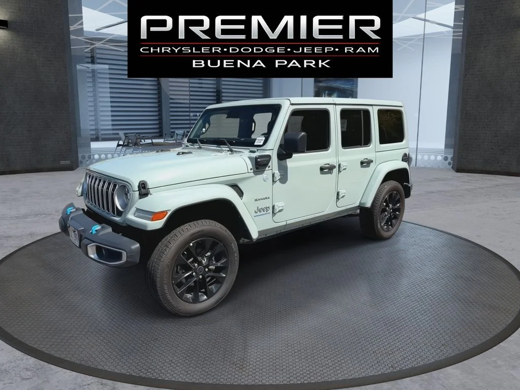 Used 2024 Gray Jeep Sahara 4xe image 4