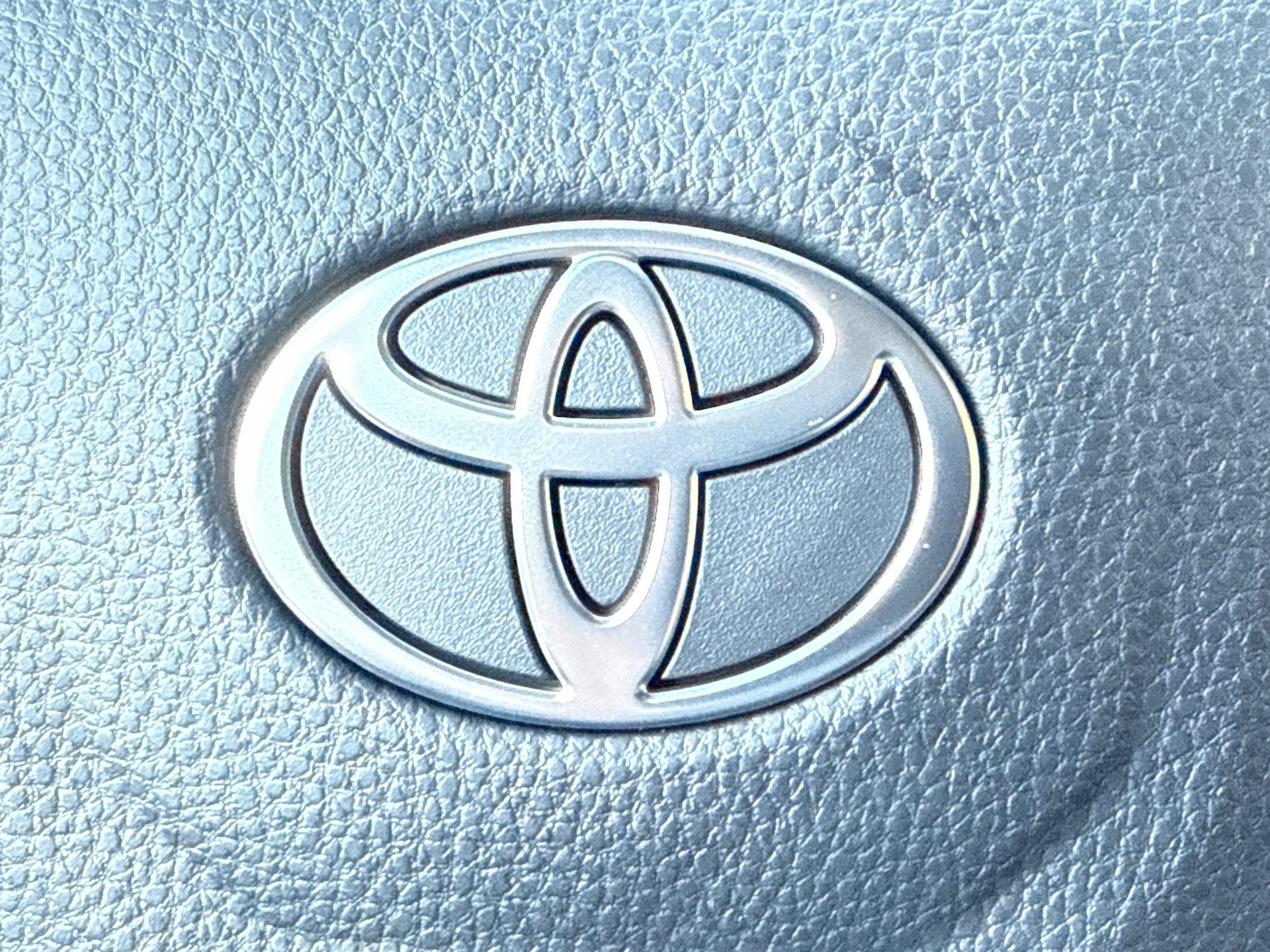 New 2026 Ice Cap Toyota  SR image 27