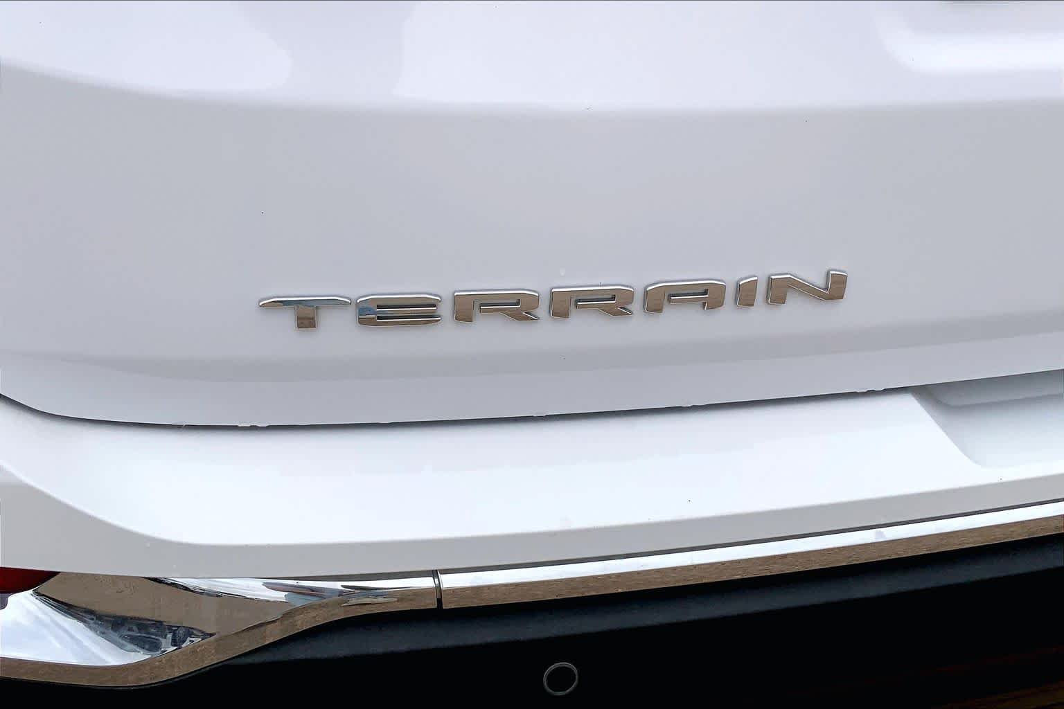 Used 2022 Summit White GMC SLT image 10