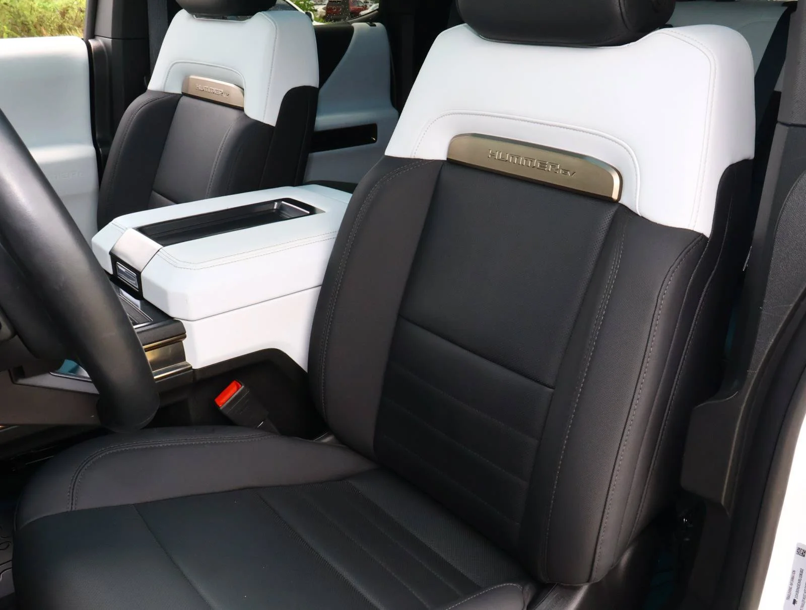Used 2024 Interstellar White GMC 2X image 14