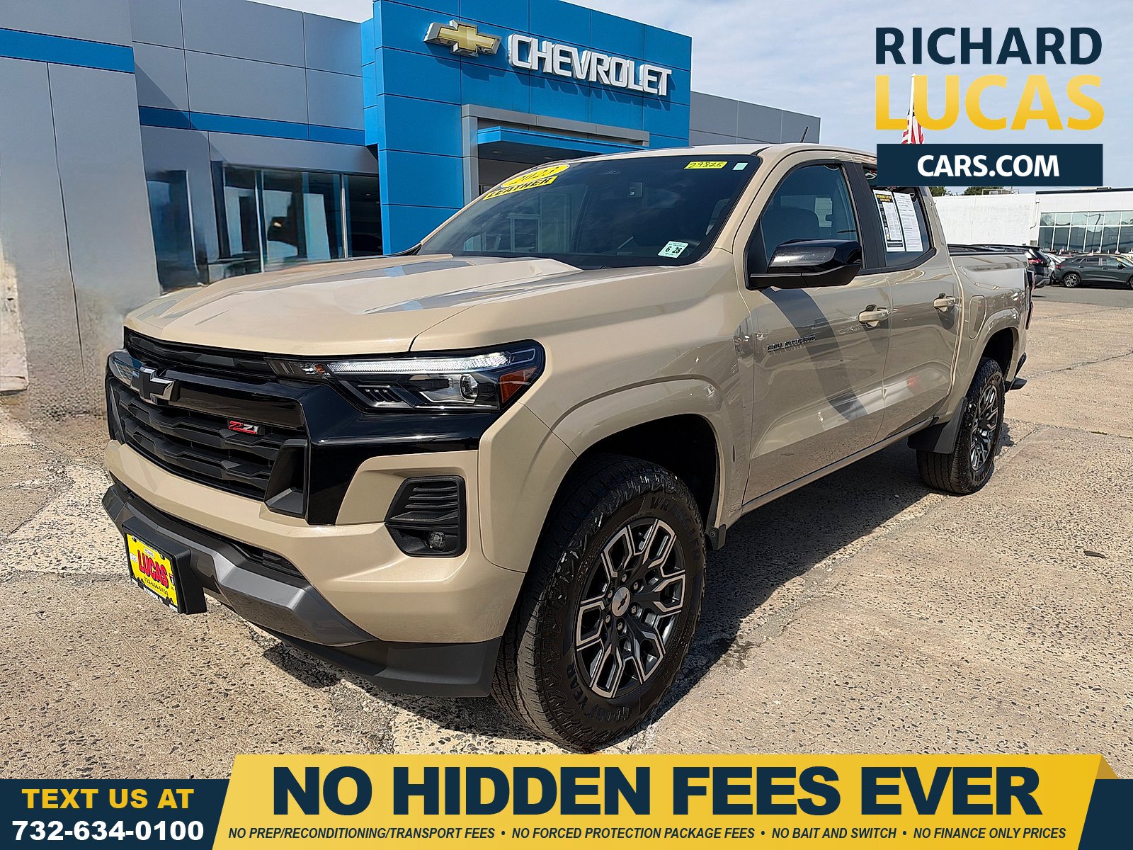 SAND DUNE METALLIC 2023 Chevrolet Colorado Pickup Truck Four-Wheel Drive 