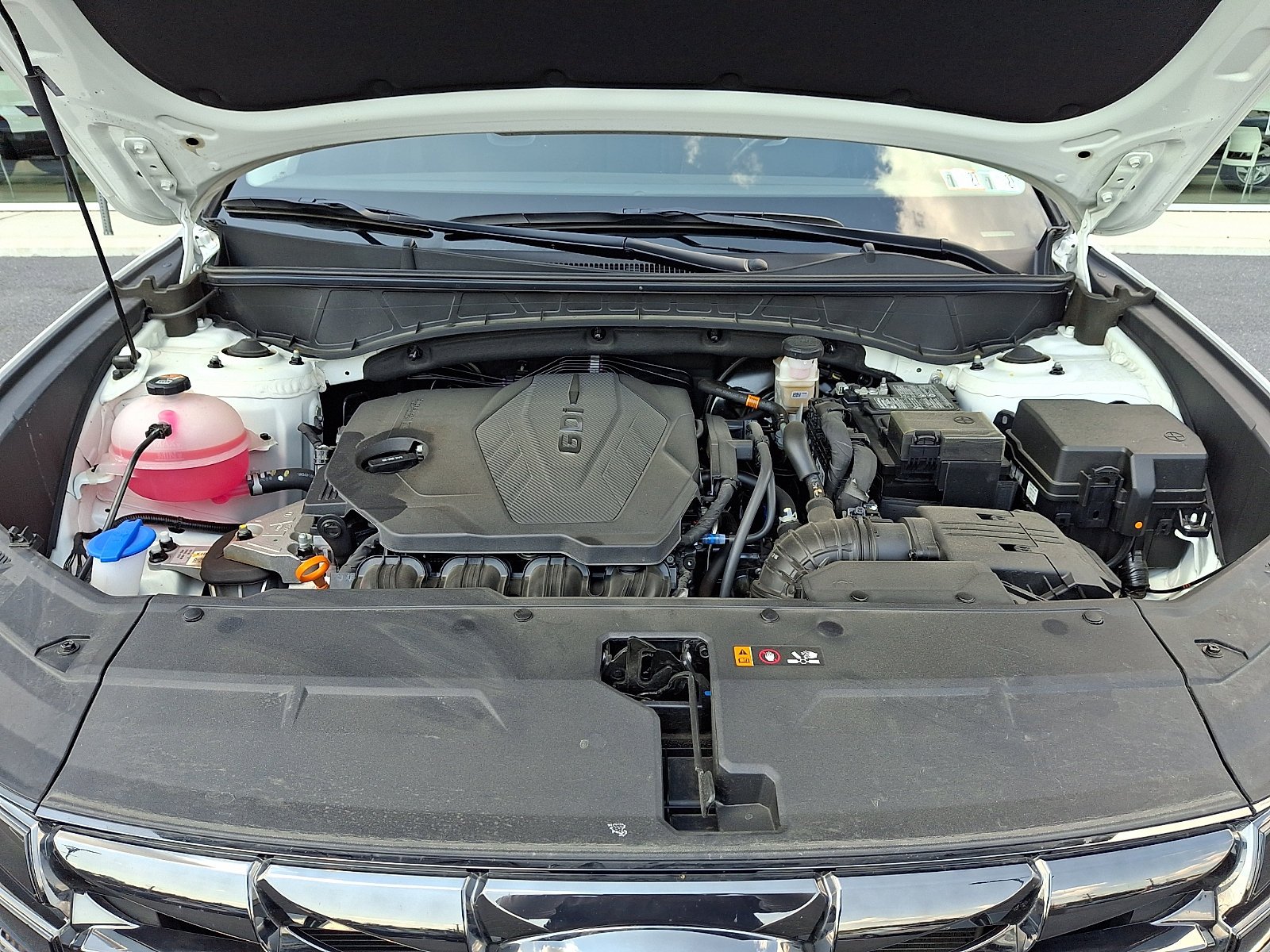 Certified Used 2024 White Pearl Hyundai Limited image 28
