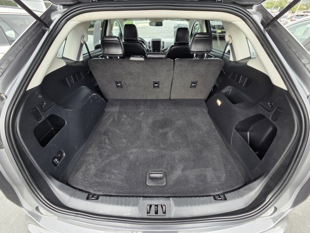 Used 2024 Grey Ford SEL image 46