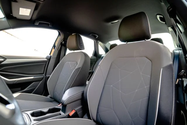 New 2026 Black Volkswagen 1.5T Sport image 5