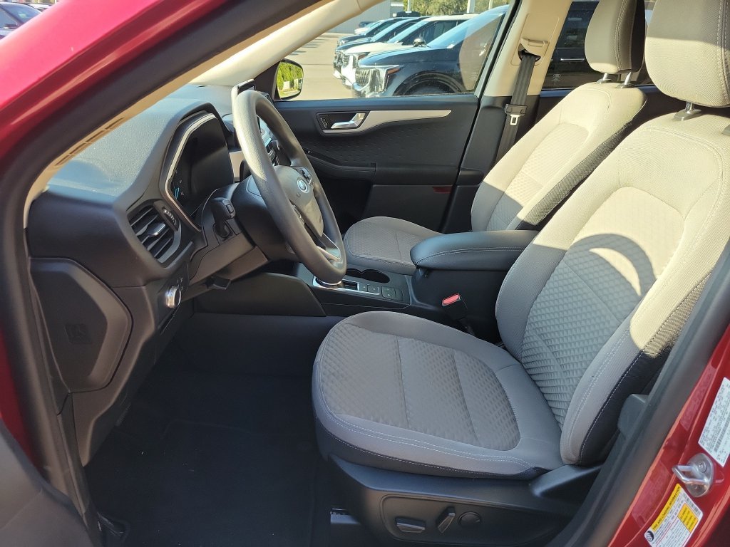 Used 2020 Red Metallic Ford SE image 21