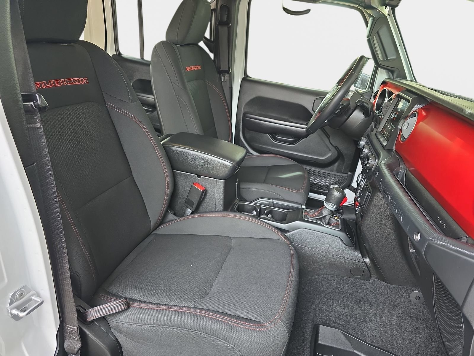 Used 2021 White Jeep Unlimited Rubicon image 12